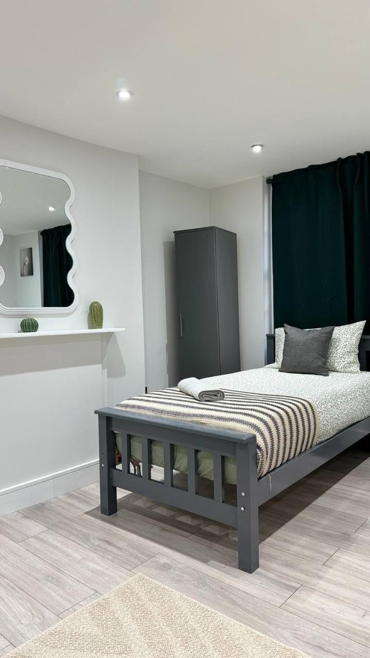 Guest&Rest Elite 2 Apartment London Luaran gambar