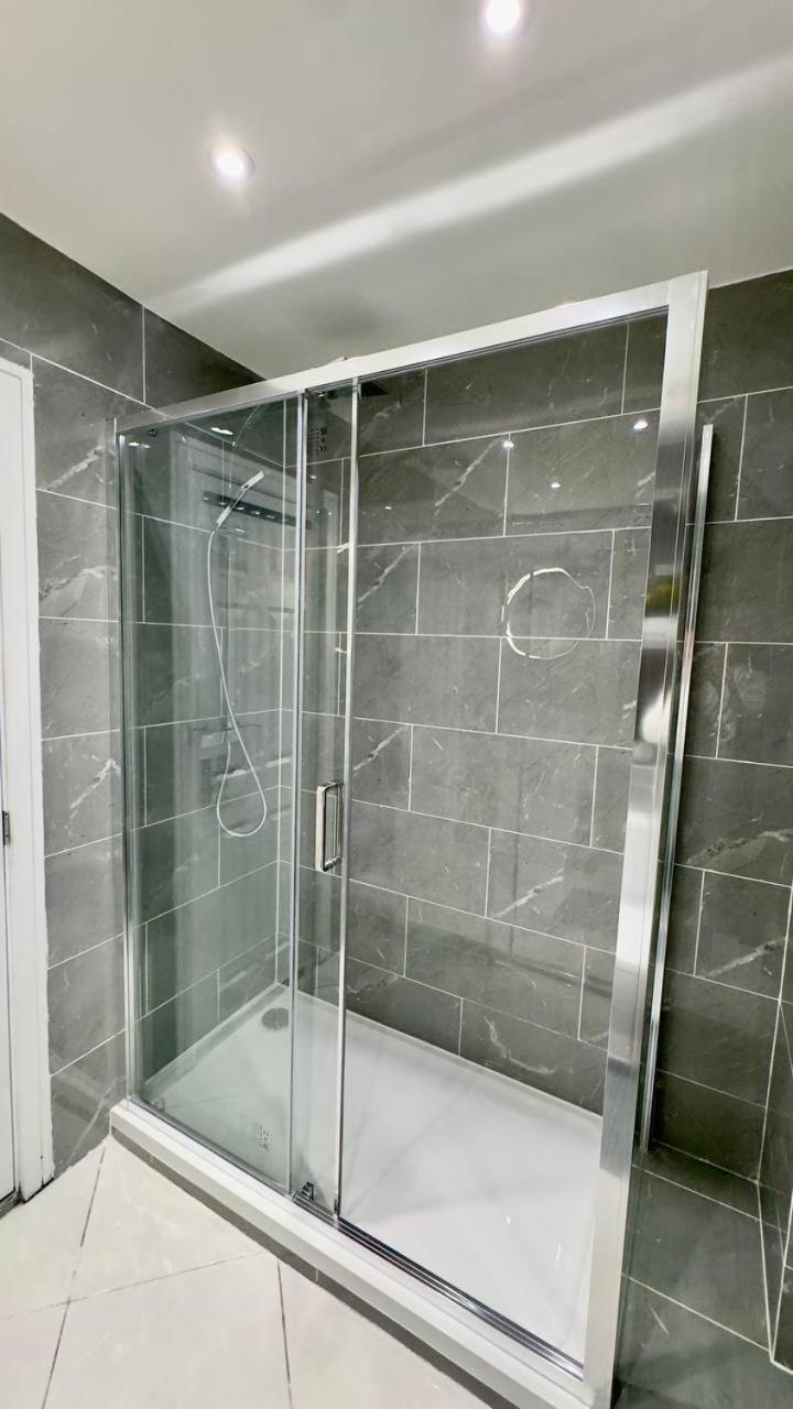 Guest&Rest Elite 2 Apartment London Luaran gambar